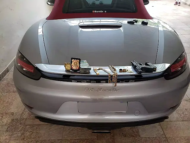 Flagrado com arma paga fiança de R$ 55 mil após operação dos "carrões de luxo"