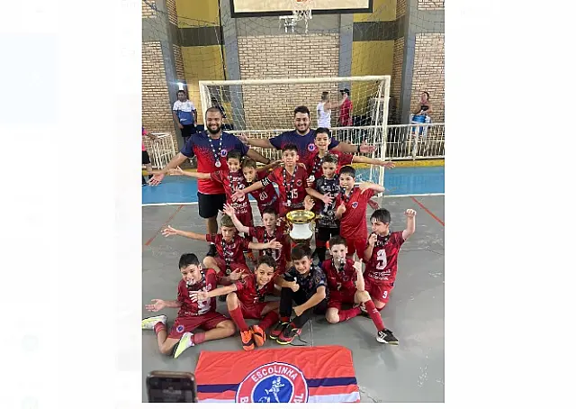 Escolinha Bayern de Futsal é campeã do torneio de futsal sub-9