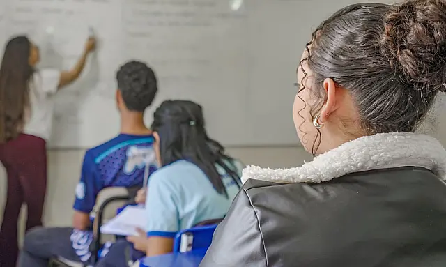 Nascidos em maio e junho recebem parcela do Pé-de-Meia, nesta quarta