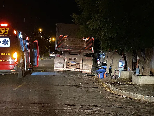 Batida entre moto e carreta faz vítima em Aquidauana