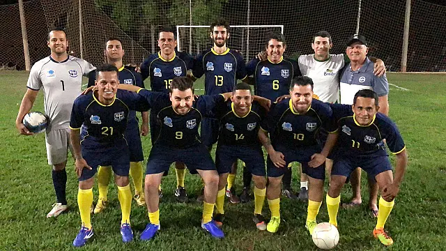 Jogador Souza, ex-São Paulo, visita Bonito e confirma presença em evento beneficente