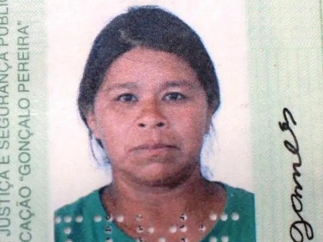 Homem descumpre ordem judicial e mata ex-mulher na frente dos filhos