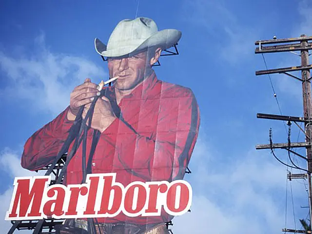 Ator de anúncios da Marlboro morre por doença pulmonar aos 72 anos