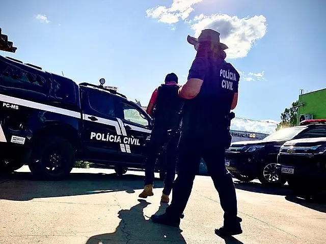 Jovem suspeita de tráfico de drogas em Anastácio é presa em Naviraí