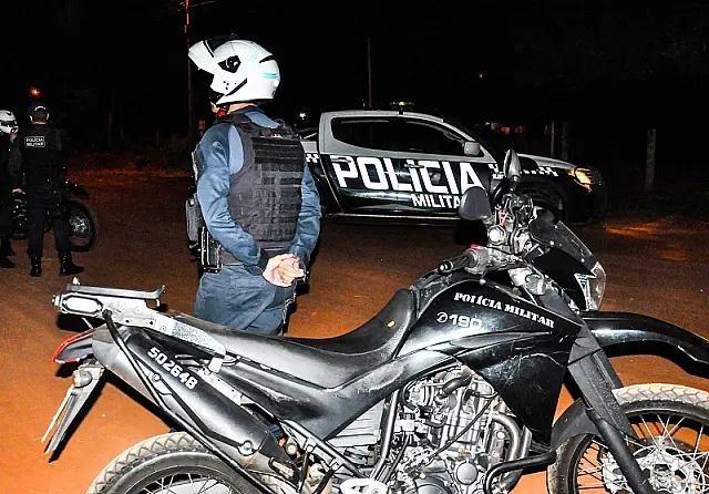Jovem armado faz ex e duas crianças reféns dentro de casa em Anastácio