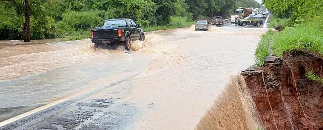 Após transtornos de interdição durante a manhã, BR-262 é liberada para tráfego