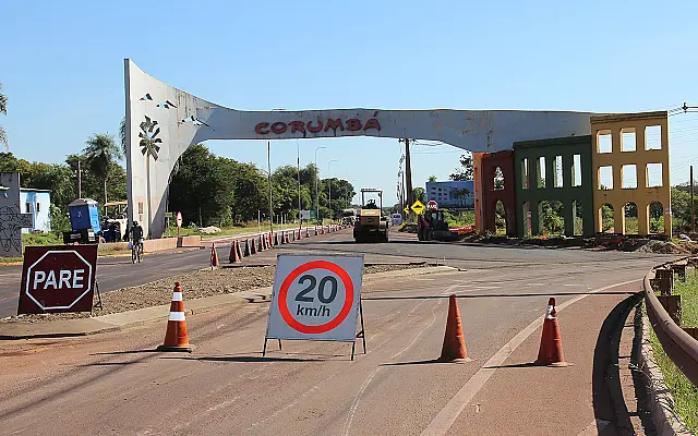 Prefeitura de Corumbá executa obras no portal da cidade