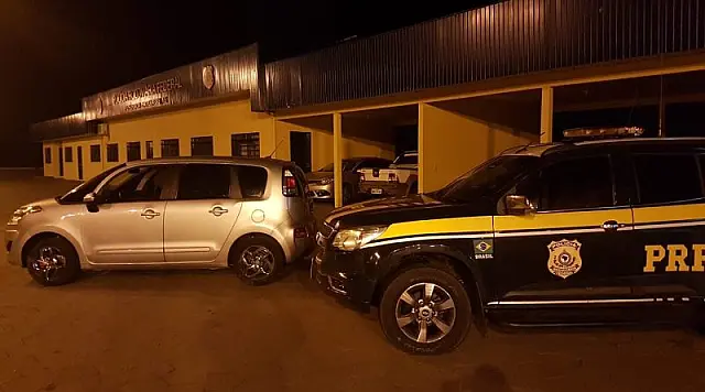Nesta madrugada, PRF recupera 2 veículos furtados em SP e MA