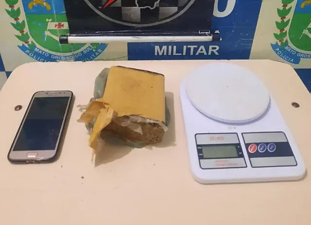 Idoso tenta fugir, mas é preso por tráfico de drogas em Aquidauana