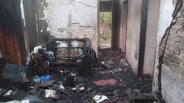 Família organiza rifa para reconstruir casa onde morador morreu em incêndio
