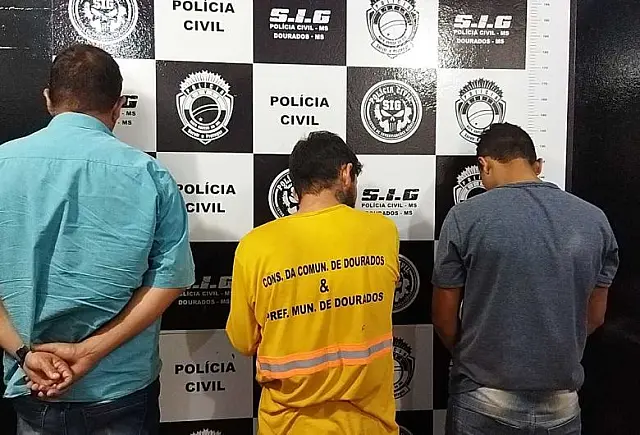 Três são presos por envolvimento em golpe do "falso frete"