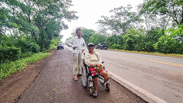 Com 30 anos de casados, Luiz e Célia ainda se aventuram em longas caminhadas