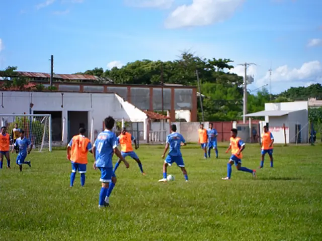 Azulão intensifica treinamentos e apresenta reforço