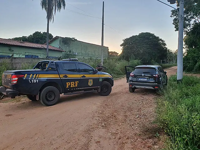 Motorista foge de fiscalização e abandona veículo roubado no distrito de Albuquerque