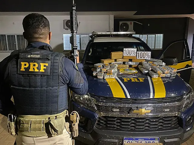 PRF apreende 36 kg de drogas em caminhão na BR-158 de Brasilândia