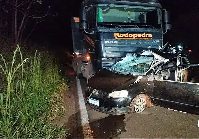 Embriagado, homem bate em carro e adolescente de 17 anos morre na MS-270