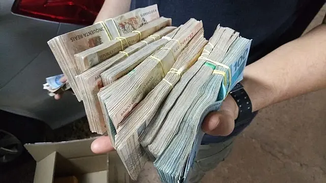 Policial de MS é flagrado na fronteira com R$ 94 mil escondidos