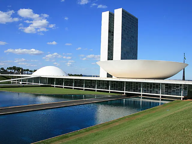 Congresso retorna hoje do recesso