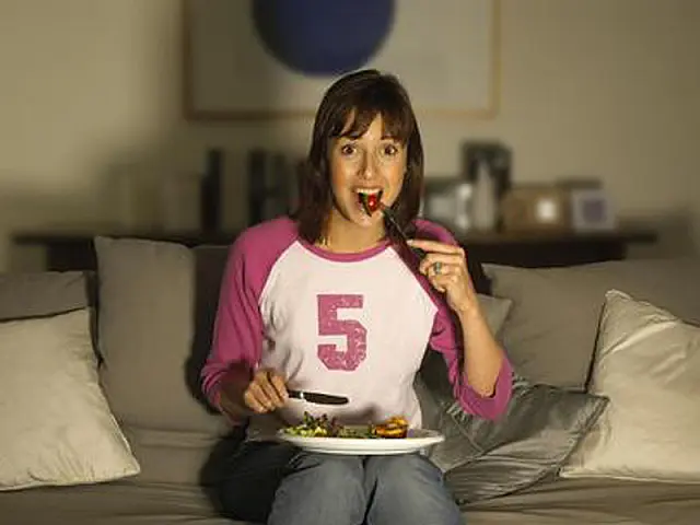 Nova dieta da moda propõe 5 dias de comilança e 2 de fome