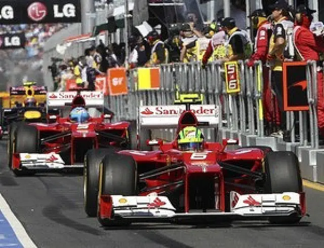 Hamilton vai largar da pole na Austrália