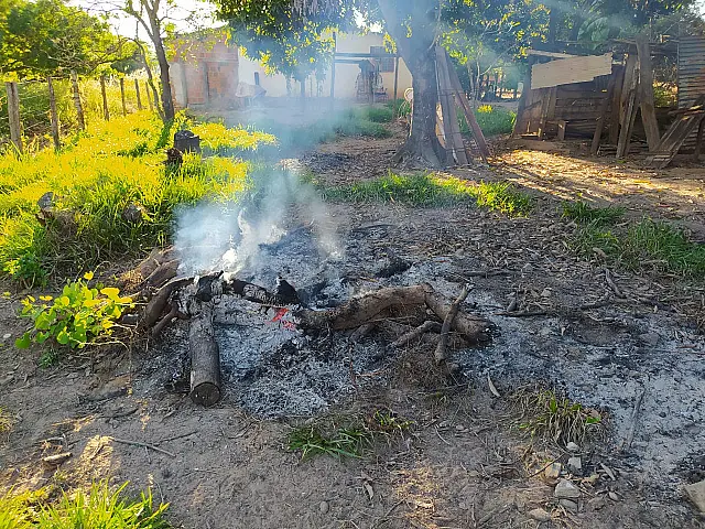 Em Aquidauana, PMA multa sexta pessoa por atear fogo em lixo após limpeza de terreno