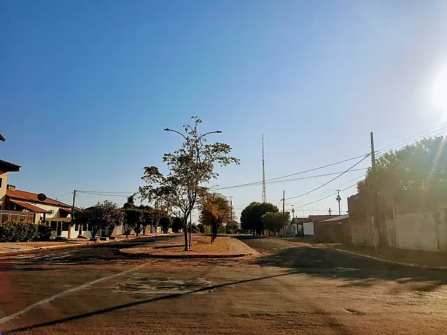 Combinando calor e umidade, sábado de sol tem possibilidade de chuvas em MS
