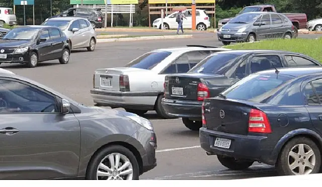 Motoristas com infrações leves e médias serão advertidos pelo Detran