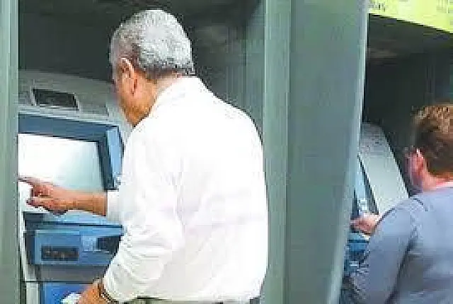Aposentados começam a receber este mês 1ª parcela do décimo terceiro