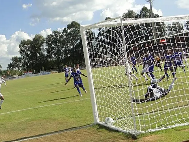 Com gol nos acréscimos, Azulão empata com o Naviraiense, mas segue na lanterna