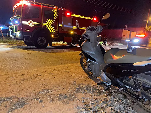 Mulher sofre queda de moto e é socorrida pelos Bombeiros em Anastácio