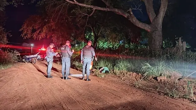 Homem é executado a tiros após ser jogado de carro em Campo Grande