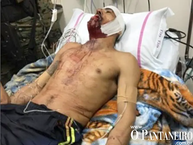 Pistoleiro que matou Rafaat tenta fugir abrindo algema com "medalha santa"