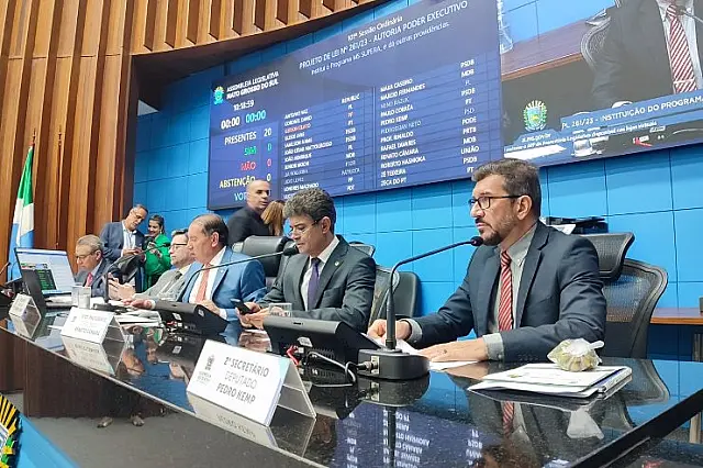 Aprovado benefício para estudantes em vulnerabilidade socioeconômica