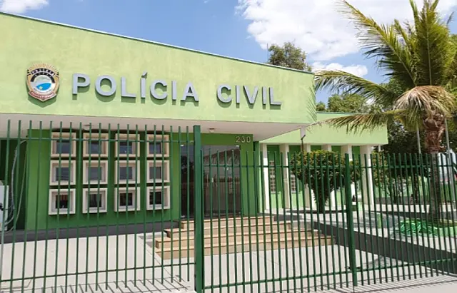 Polícia investiga anúncio de possível massacre em escola