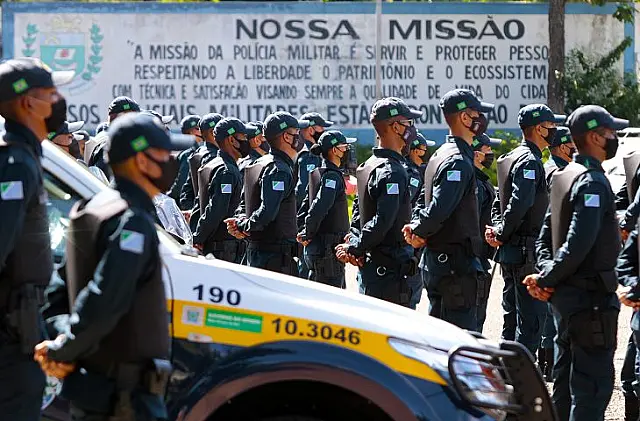 Governador autoriza 204 promoções de policiais e bombeiros militares