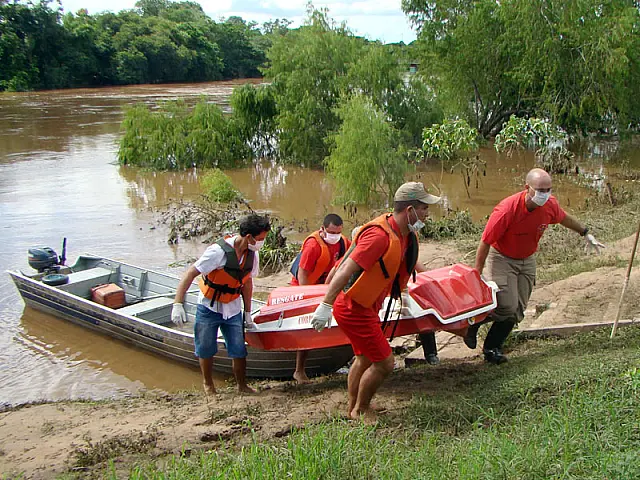 Encontrado corpo da jovem que se afogou no Rio Aquidauana durante enchente