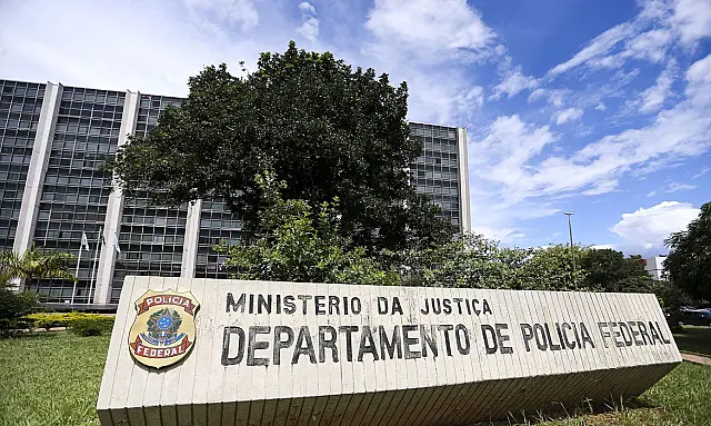 PF desarticula organização que fraudava saque de auxílio emergencial