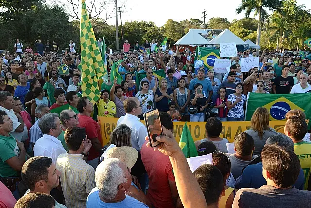 Comunidade de Aquidauana e Anastácio se mobiliza em novo ato de apoio aos caminhoneiros