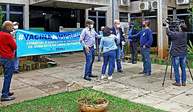 Jornalistas de MS reivindicam vacinação para a categoria em manifestação nacional