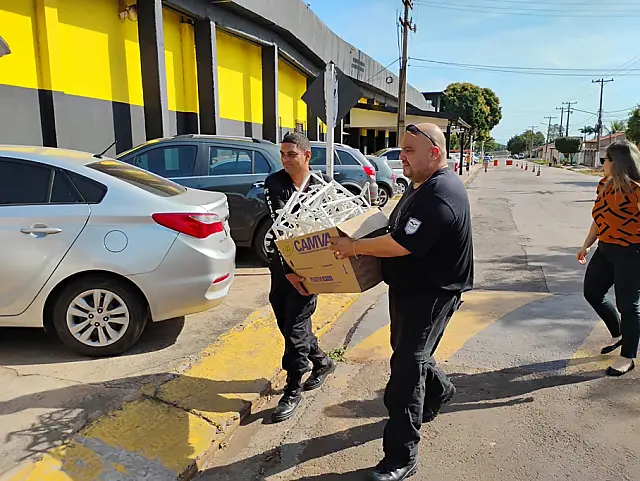 Corumbá recebe doação de suportes para descarte seguro de materiais perfurocortantes
