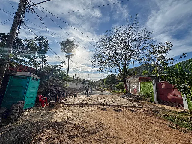 Prefeitura continua com lajotamento nas alamedas de Corumbá