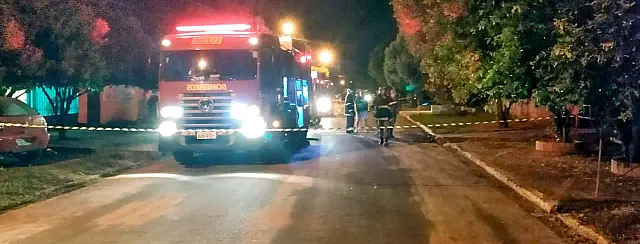 Incêndio atinge quarto de casa em Anastácio e bombeiros suspeitam de curto-circuito