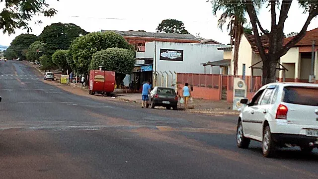 Casal discute em bar e homem dá facada em mulher ao lado da feira indígena