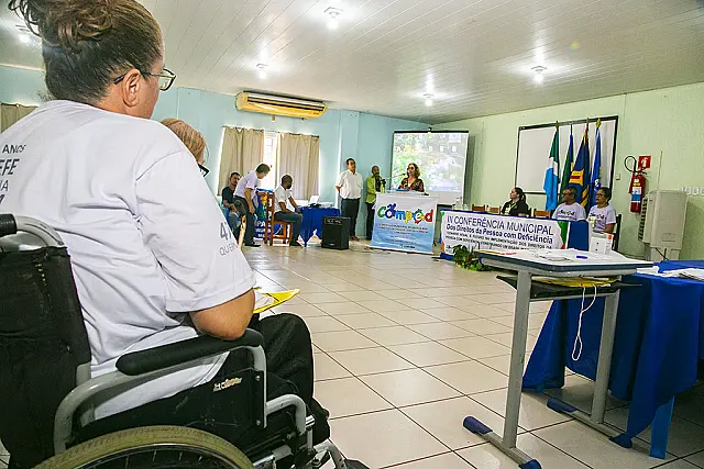 Conferência Municipal discute implementação dos direitos das pessoas com deficiência