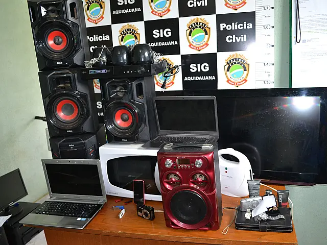NIIC de Aquidauana prende duas pessoas por furto e receptação