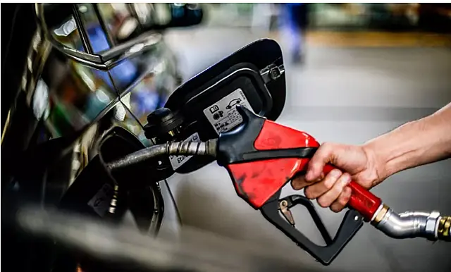 Petrobras aumenta preço de venda de gasolina para as distribuidoras