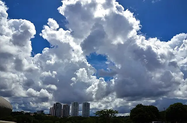 Chuva dá tregua e tempo firme e altas temperaturas predominam no Estado