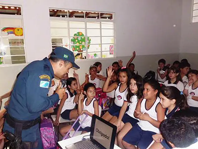 7º BPM realiza palestra de educação para o trânsito na Escola Irene Cicalise