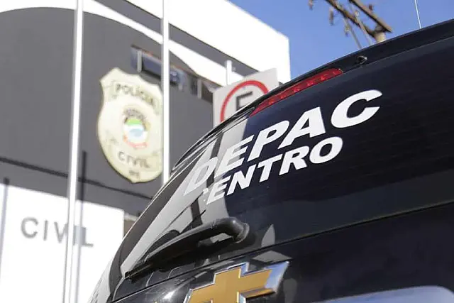 Briga de vizinhos termina com militar preso por racismo