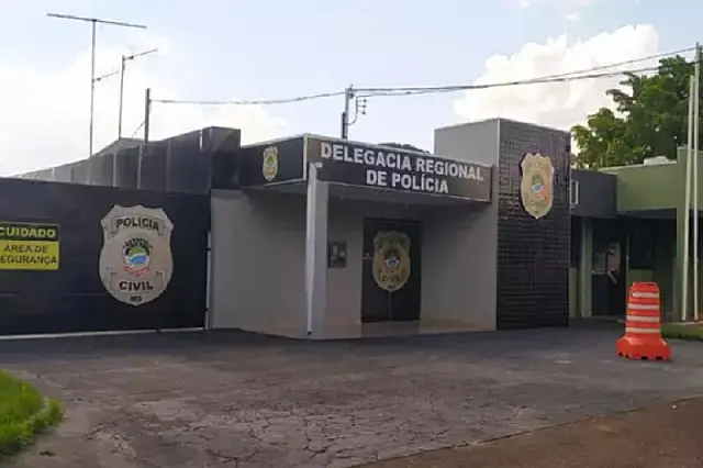Homem preso por feminicídio afirma que desferiu facada para "assustar" ex em MS